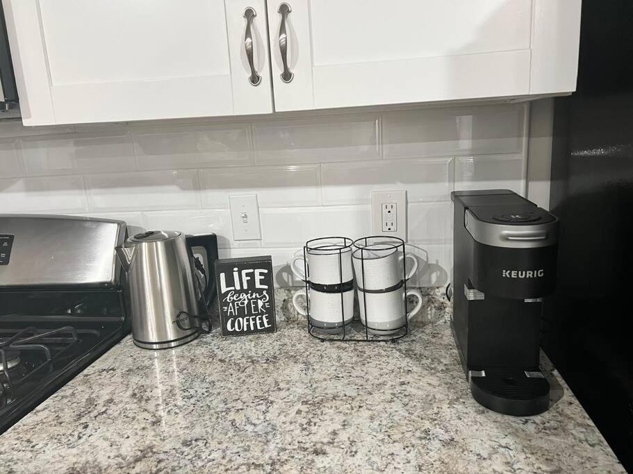 Luxury **Cozy• 2 Bedroom 2 Min. From Ewr / Newark Downtown Exteriör bild